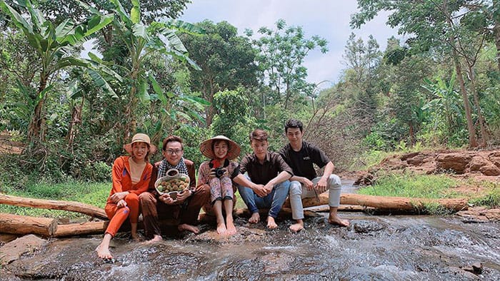 Chuyến đi hoang dã tại Dak Lak cùng với nữ biên tập Phạm Huỳnh Hoa Lài
