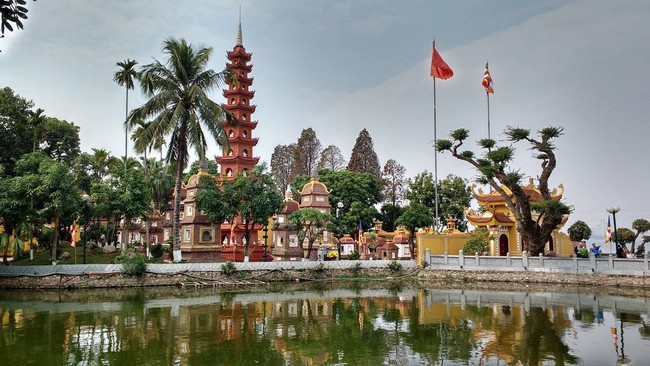 9 ngôi chùa nổi tiếng ở Hà Nội