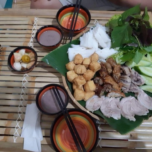 Top 10 best noodle shops with shrimp paste and shrimp paste in the city.  Bien Hoa Dong Nai