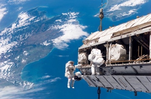 11 sự thật thú vị về cuộc sống trên trạm vũ trụ iss