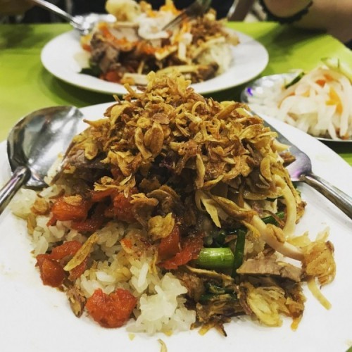 10 quán ăn vặt ngon nhất Sài Gòn