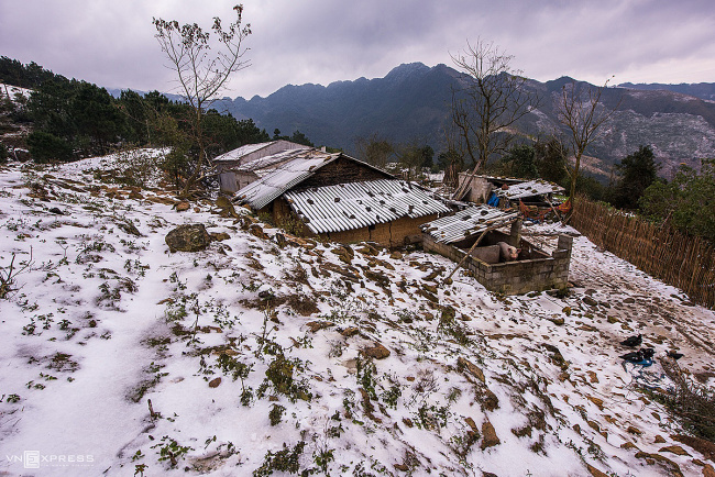 lang son province, mau son, mountain range, travel destination, vietnam, wanderlust, the seasonal loveliness of mau son mountain