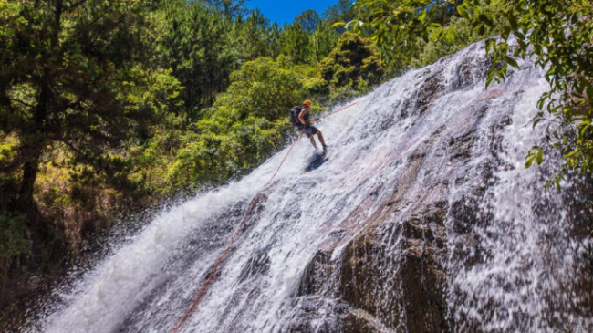 5 reasons to try canyoning in Da Lat