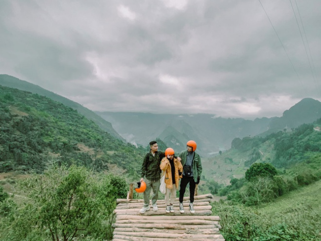 central highlands, experience, ha giang, lung cu flagpole, ma pi leng pass, tourism, travel vietnam, seasonal tourism: new experiences from the central highlands to ha giang