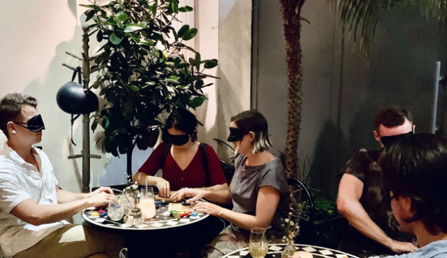 eat in the dark, high-end restaurants, le petit chef, restaurants, saigon, 2 strange restaurants only in saigon: where to eat… where food “jumps” from the real-life screen