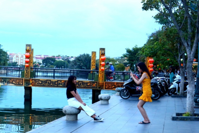 compass travel vietnam, covid-19, hoai river, lantern streets, quang nam, social distancing, unesco-recognised hoi an, tourists return to unesco-recognised hoi an after social distancing ends