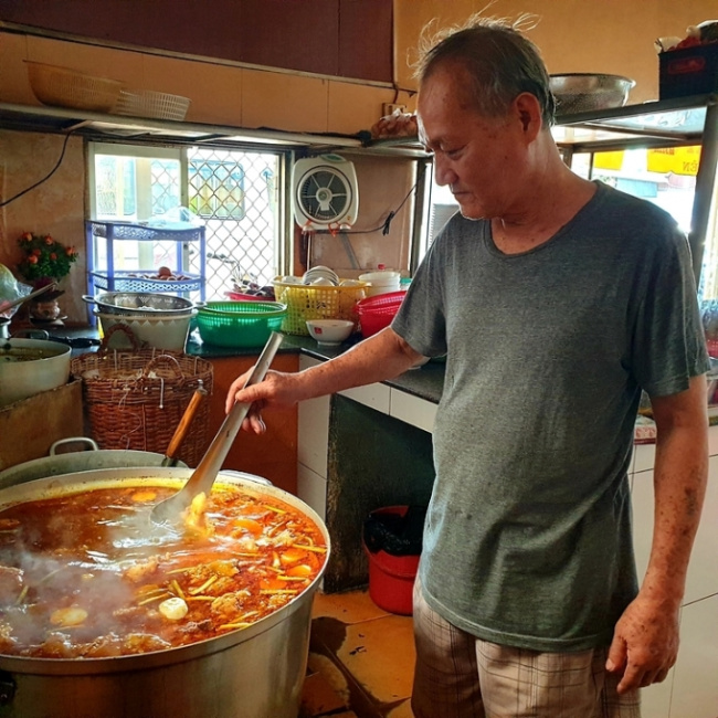 ben tre, ben tre travel, cuisine, mekong delta, noodle soup, shandong, two-bowl pho, west, two-bowl ‘noodle soup’