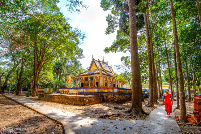 bat pagoda in soc trang, mekong delta, soc trang travel, travel vietnam, bat pagoda in soc trang