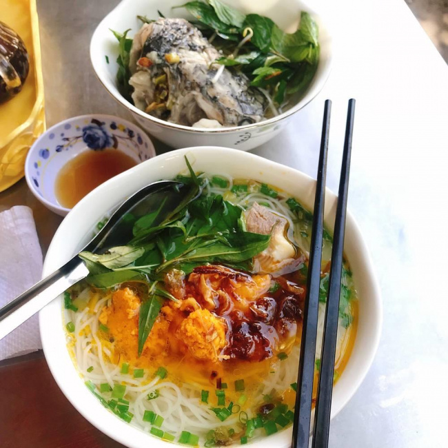 compass travel vietnam, crab soup cake, fish vermicelli, herring salad, travel kien giang, travel rach gia, travel vietnam, find rach gia to enjoy the famous delicacies