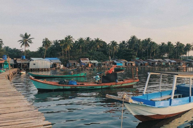 Go to Phu Quoc to explore the beauty of Rach Vem fishing village -  ALONGWALKER