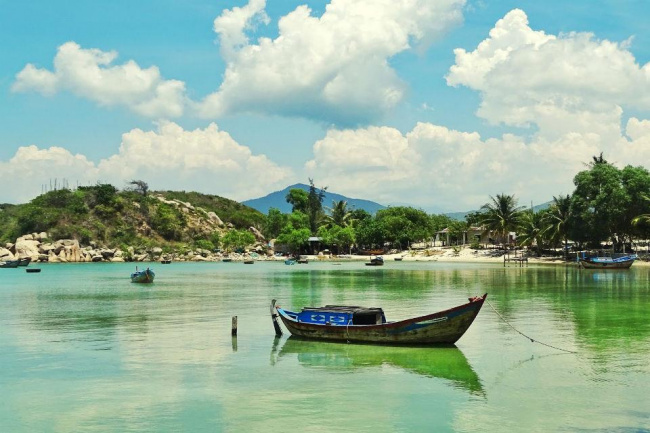 best destinations in nha trang vietnam, compass travel vietnam, nha trang vietnam travel guide, travel to vietnam, van phong bay, what to do in nha trang vietnam, van phong bay is a fascinating destination in nha trang vietnam