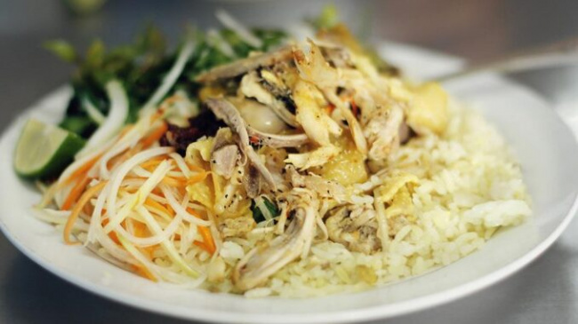 A series of delicious Hoi An dishes all day do not taste all