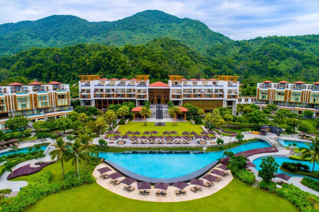 5 best vietnamese resorts in asia, cam ranh, compass travel vietnam, resorts in vietnam, travel to vietnam, 5 best vietnamese resorts in asia