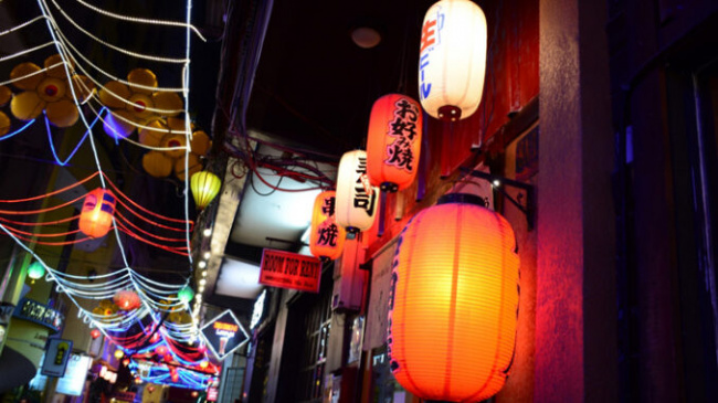 Discovering Japanese neighborhoods in Saigon makes people fall in love