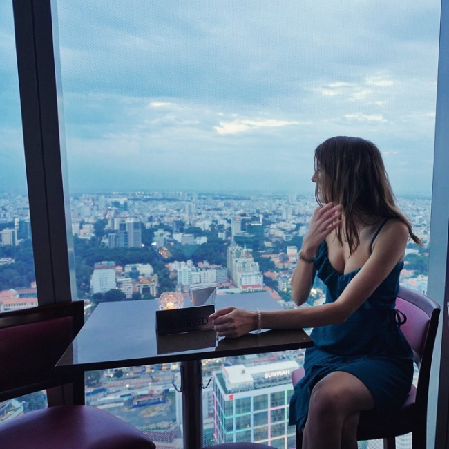 bars in saigon, best destinations in ho chi minh city vietnam, compass travel vietnam, ho chi minh city vietnam travel guide, travel to vietnam, vietnam tourists, revealing beautiful view bars in saigon that make people check-in tired