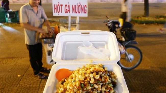 Delicious Saigon snacks … forget the way back