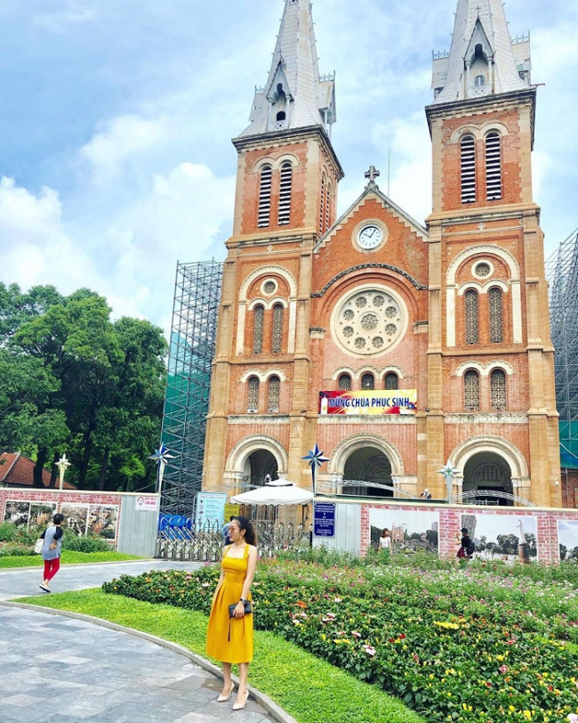 best destinations in ho chi minh city vietnam, compass travel vietnam, ho chi minh city vietnam travel guide, notre dame cathedral in saigon, travel to vietnam, enjoy the unique beauty of notre dame cathedral in saigon