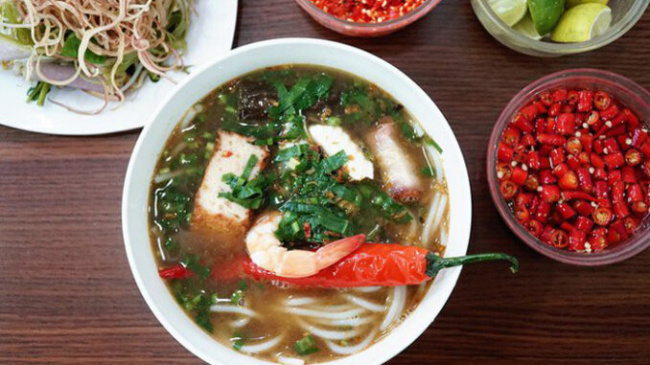 6 smelly dishes in Saigon just need to mention the name ‘drooling’