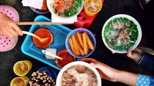 Pho carrying Hanoi – a beloved culinary feature of Ha Thanh people