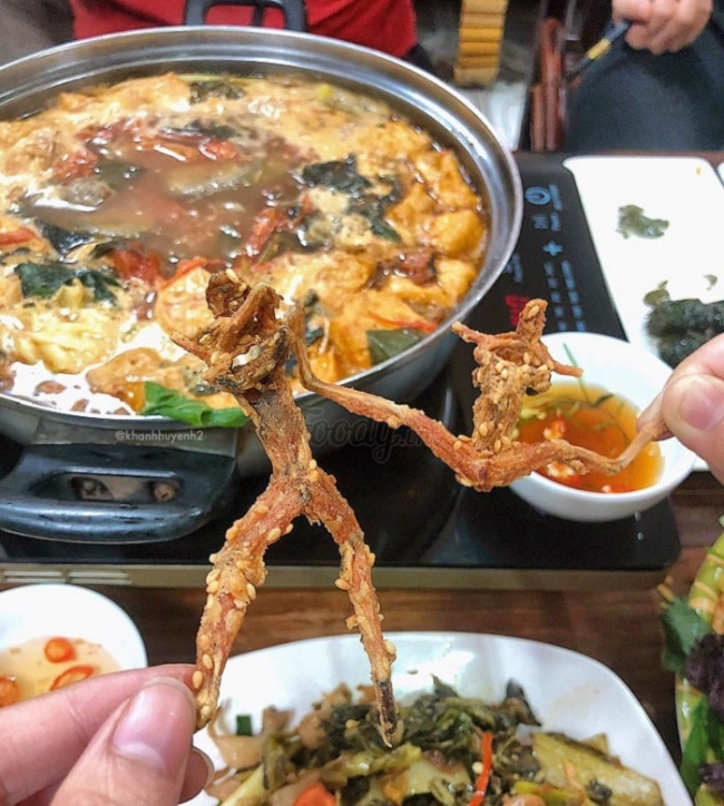 compass travel vietnam, grilled frog hanoi, hanoi, hanoi inside guide, hanoi itinerary, hanoi travel guide, hanoi vietnam, hanoi weather, transport to hanoi, travel to hanoi, travel to vietnam, grilled frog:the delicious food of the hanoi people
