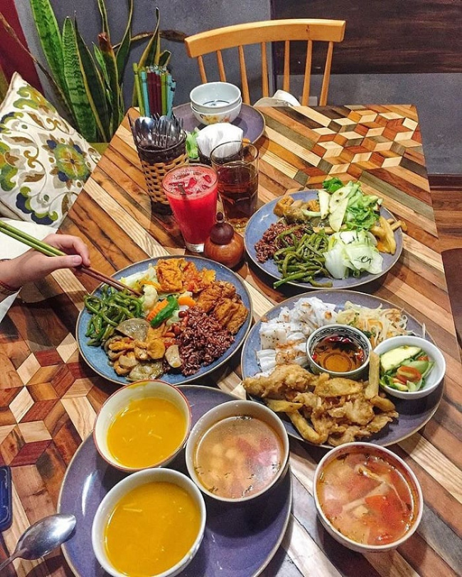 compass travel vietnam, hanoi, hanoi cuisine, hanoi inside guide, hanoi itinerary, hanoi travel guide, hanoi vietnam, hanoi weather, transport to hanoi, travel to hanoi, travel to vietnam, 15 delicious vegetarian restaurants in hanoi to enjoy and relax