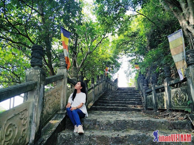 compass travel vietnam, experience to visit huong pagoda, hanoi, hanoi inside guide, hanoi itinerary, hanoi travel guide, hanoi vietnam, transport to hanoi, travel to hanoi, travel to vietnam, experience to visit huong pagoda in a full and detailed day
