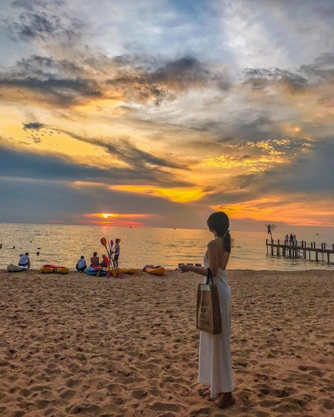 compass travel vietnam, phu quoc, phu quoc tourism vietnam, phu quoc travel guide, sunset in phu quoc, what to do in phu quoc, do you know these stunning sunset coordinates in phu quoc?
