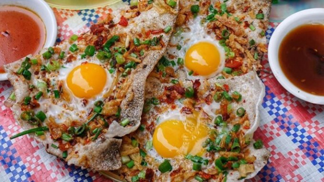 Grilled Vietnamese rice ‘pizza’ the talk of the town