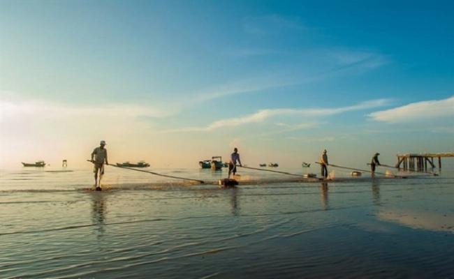 compass travel vietnam, mekong delta, tan thanh beach resort, tien giang inside guide, tien giang itinerary, tien giang travel guide, tien giang vietnam, transport to tien giang, travel to tien giang, travel to vietnam, experience exploring tan thanh beach resort from a to z is interesting