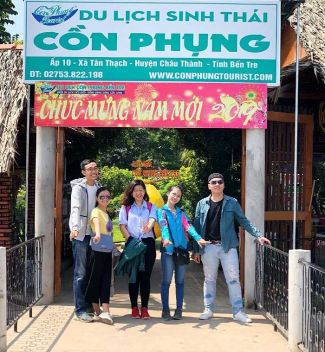 ben tre inside guide, ben tre itinerary, ben tre travel guide, ben tre vietnam, compass travel vietnam, con phung tourist area, mekong delta, transport to ben tre, travel to ben tre, travel to vietnam, visiting coconut land with interesting activities in con phung tourist area