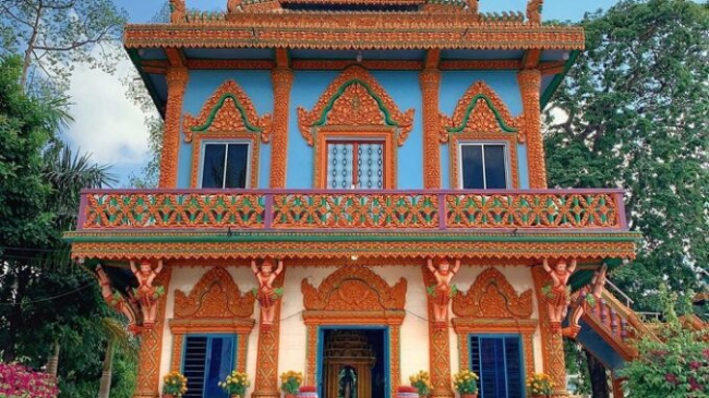 Back to Soc Trang, visit famous spiritual tourist sites
