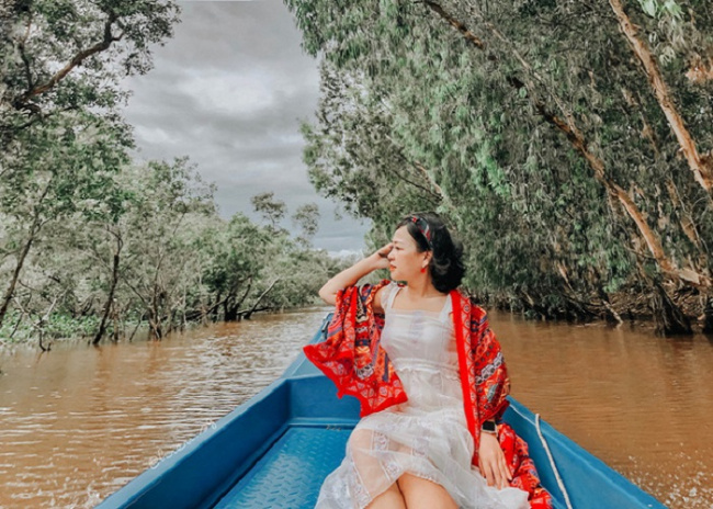 an giang, an giang inside guide, an giang itinerary, an giang travel guide, an giang vietnam, compass travel vietnam, tra su melaleuca forest, transport to an giang, travel to an giang, travel to vietnam, check-in tra su melaleuca forest right before the end of the flooding season with these tips!