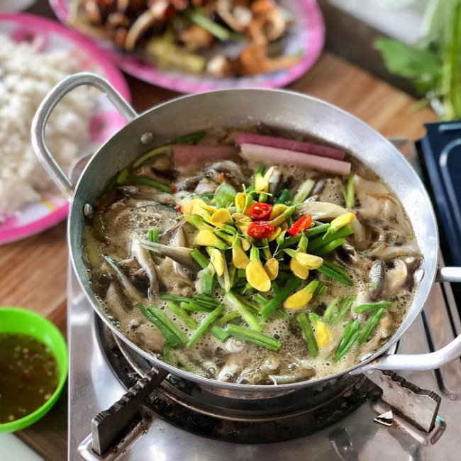can tho inside guide, can tho itinerary, can tho travel guide, can tho vietnam, compass travel vietnam, hot pot dishes can tho, mekong delta, transport to can tho, travel to can tho, travel to vietnam, certain hot pot dishes must try once when coming to can tho