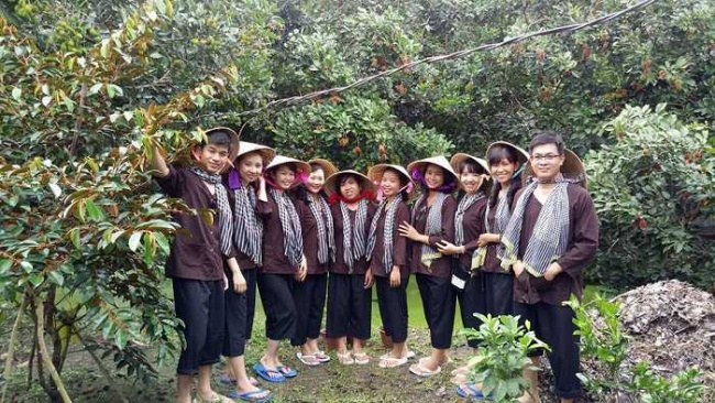 can tho fruit gardens, can tho inside guide, can tho itinerary, can tho travel guide, can tho vietnam, compass travel vietnam, mekong delta, transport to can tho, travel to can tho, travel to vietnam, top 10 most attractive can tho fruit gardens in the west