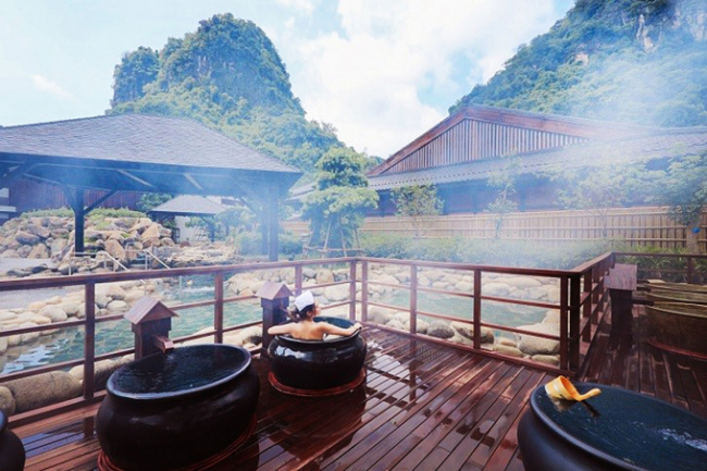 consulting, destinations, hot spring, resort, resort tourism, than tai mountain, tram tau mineral spring, 4 hot spring resorts attract tourists