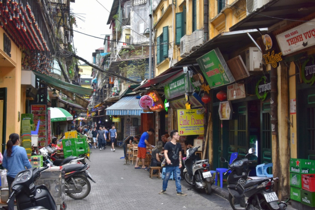bui vien, compass travel vietnam, culture trip, hanoi, hoi an, phong nha ke bang, travel to vietnam, bucket list experiences for tourists visiting vietnam
