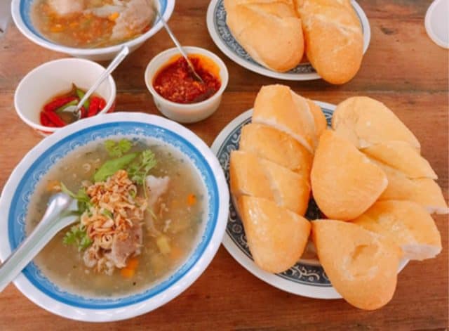 binh dinh travel guide, binh dinh vietnam, compass travel vietnam, quy nhon inside guide, quy nhon travel guide, transport to quy nhon, travel to quy nhon, travel to vietnam, 12 delicious quy nhon dishes without regret for a lifetime