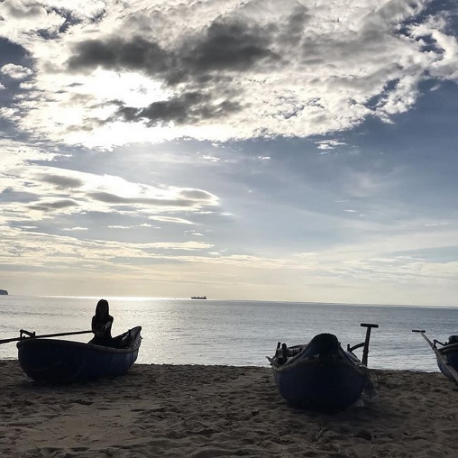 binh dinh travel guide, binh dinh vietnam, compass travel vietnam, quy hoa beach, quy nhon inside guide, quy nhon travel guide, transport to quy nhon, travel to quy nhon, travel to vietnam, immerse yourself in the peace and quiet of quy hoa – quy nhon beach