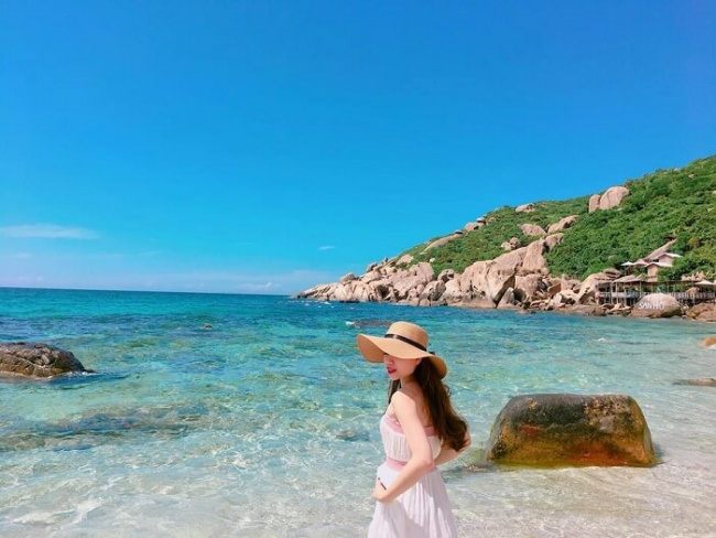 compass travel vietnam, nha trang inside guide, nha trang travel guide, nha trang vietnam, ninh van bay, transport to nha trang, travel to nha trang, travel to vietnam, indulge in the beauty of ninh van bay – a paradise on earth