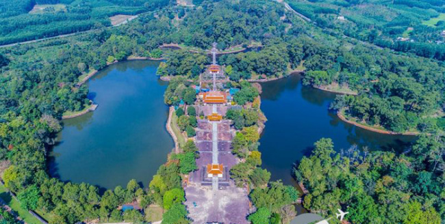 compass travel vietnam, hue inside guide, hue travel guide, hue vietnam, minh mang mausoleum in hue, transport to hue, travel to hue, travel to vietnam, impressive architectural beauty of minh mang mausoleum in hue