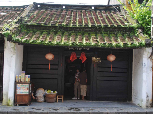 compass travel vietnam, hoi an ancient house, hoi an inside guide, hoi an travel guide, hoi an vietnam, transport to hoi an, travel to hoi an, travel to vietnam, hoi an ancient house – an ideal destination for tourists not to be missed
