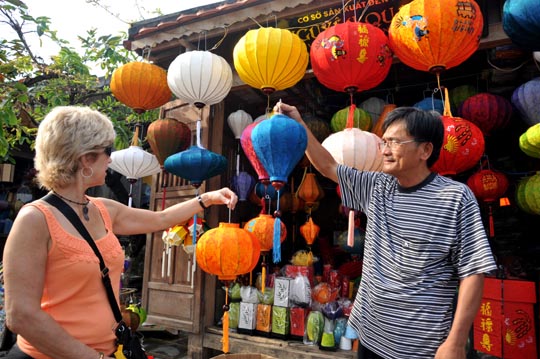 compass travel vietnam, hoi an inside guide, hoi an travel guide, hoi an vietnam, transport to hoi an, travel to hoi an, travel to vietnam, beautiful 8-point check-in point in hoi an