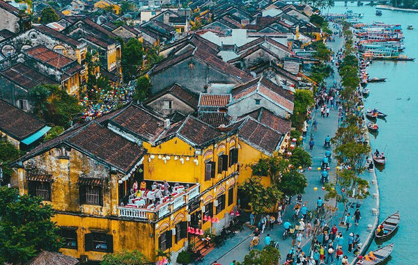 Available travel experiences in Hoi An self-sufficient for you to freely explore the old town