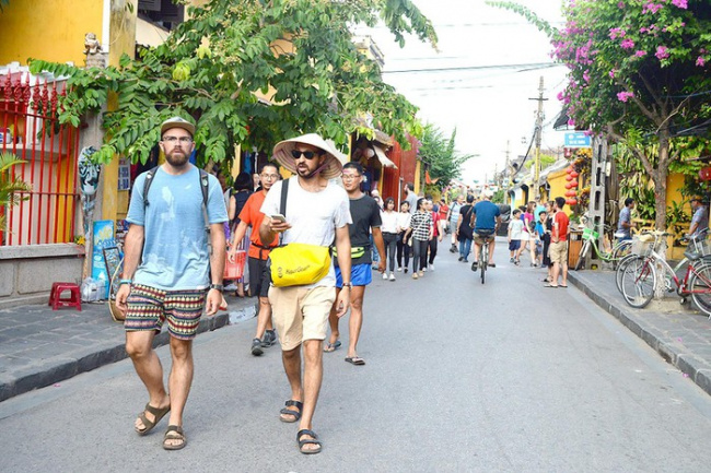 compass travel vietnam, experiences in hoi an, hoi an inside guide, hoi an travel guide, hoi an vietnam, transport to hoi an, travel to hoi an, travel to vietnam, available travel experiences in hoi an self-sufficient for you to freely explore the old town