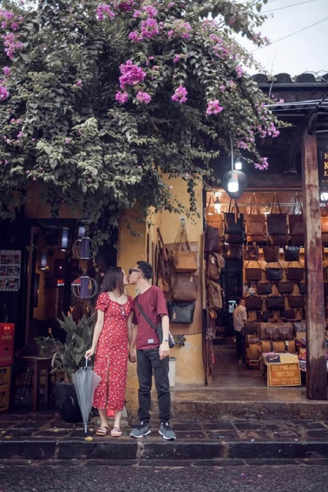 compass travel vietnam, hoi an ancient town, hoi an inside guide, hoi an travel guide, hoi an vietnam, transport to hoi an, travel to hoi an, travel to vietnam, there is a beautiful hoi an, poetic poetry on rainy days
