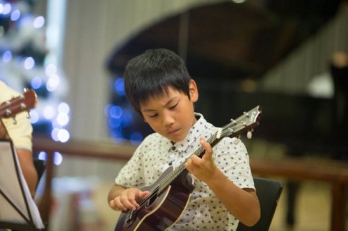 10 trung tâm dạy đàn guitar chất lượng ở quận 7, tp. hcm