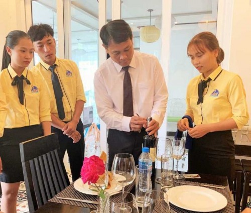 7 trường đạo tạo ngành quản trị nhà hàng khách sạn tốt nhất tại đà nẵng