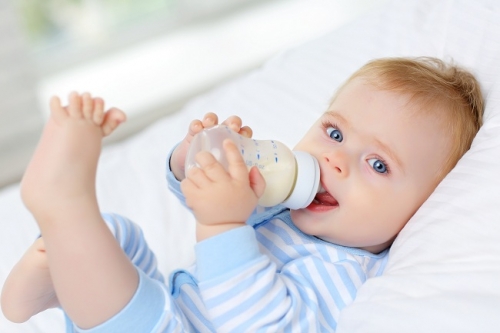 4 nguyên tắc quan trọng khi chọn sữa tốt cho hệ tiêu hoá của bé