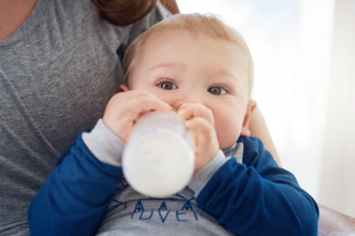 4 nguyên tắc quan trọng khi chọn sữa tốt cho hệ tiêu hoá của bé