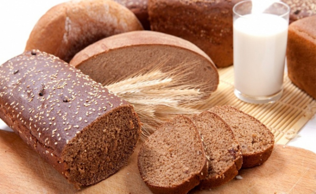 Cách làm bánh mì đen hỗ trợ giảm cân, tốt cho sức khỏe